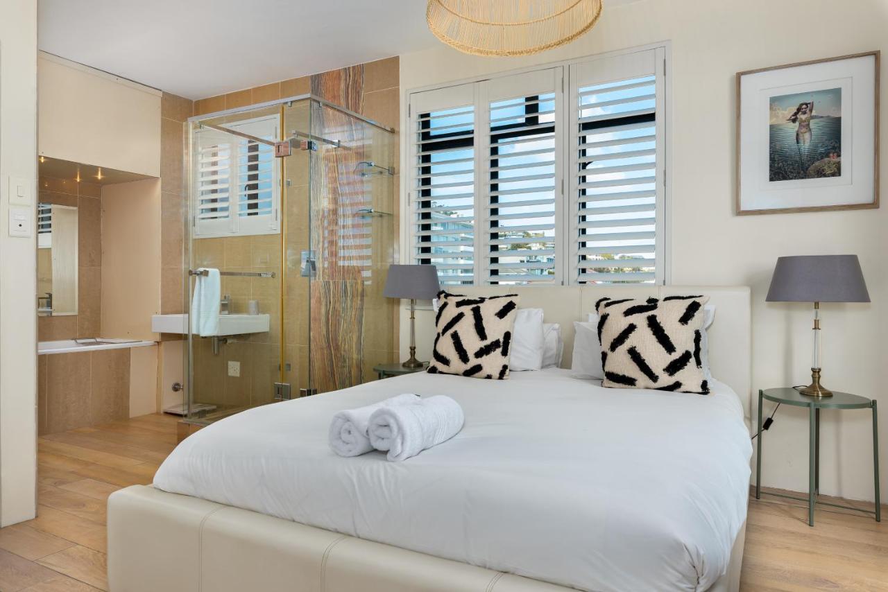 Apartment A Breeze Of L Balcony With Stunning Views